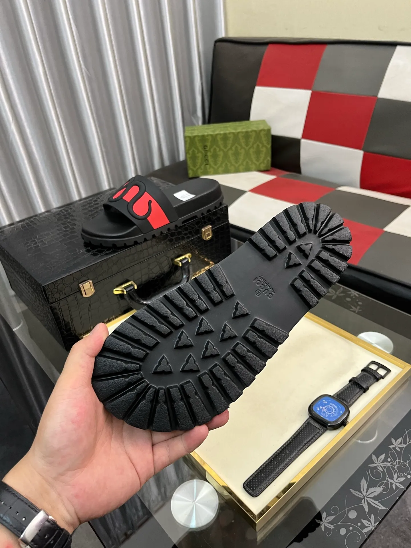 Men's men's shoes💰260⌚️⌚️ＧＵＣＣＩ.Gucci.Official website 1:1 popular slippers hot sale! Original original material 🩴 SIZE: 38-46 (45.46 non-refundable)